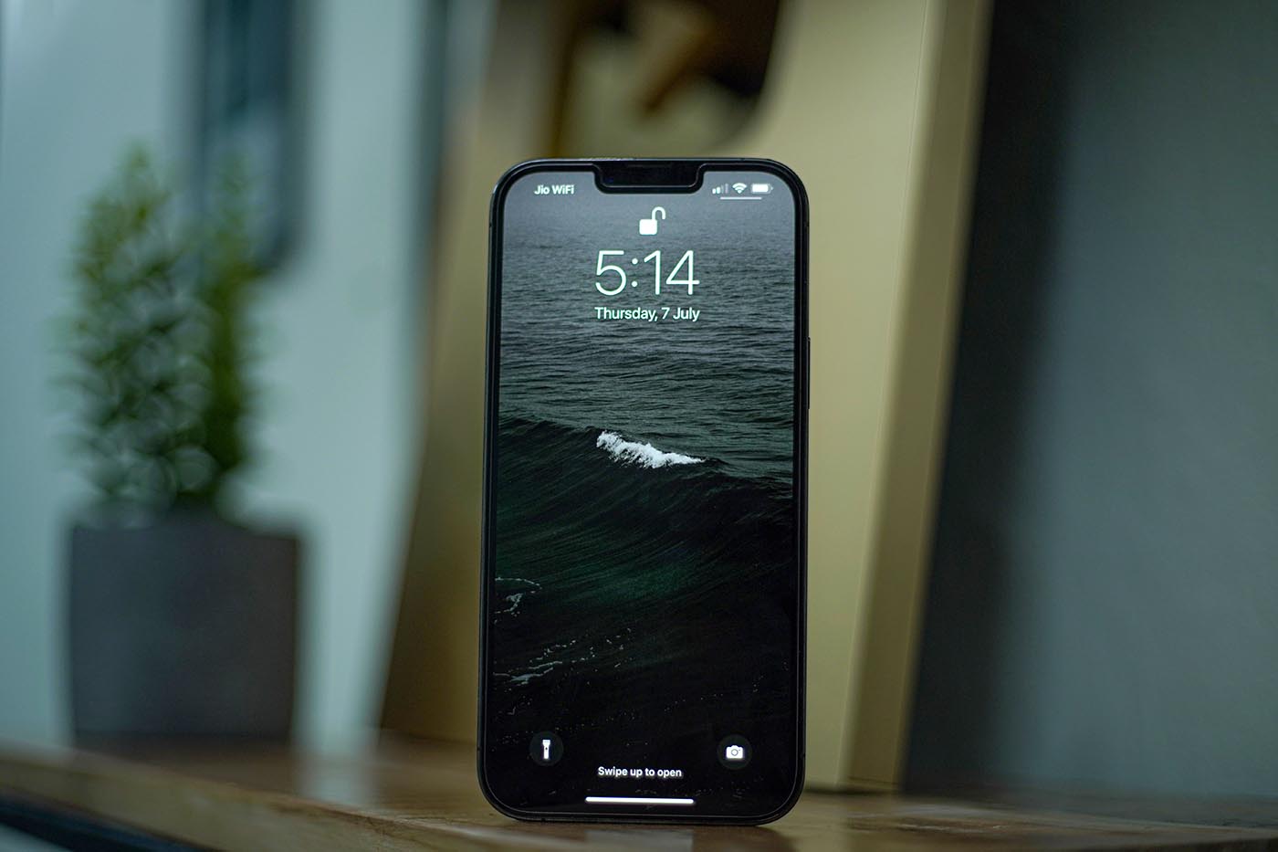Die besten iPhone 13 Pro Max klaren Hüllen mit MagSafe im Jahr 2022 - ESR  Blog